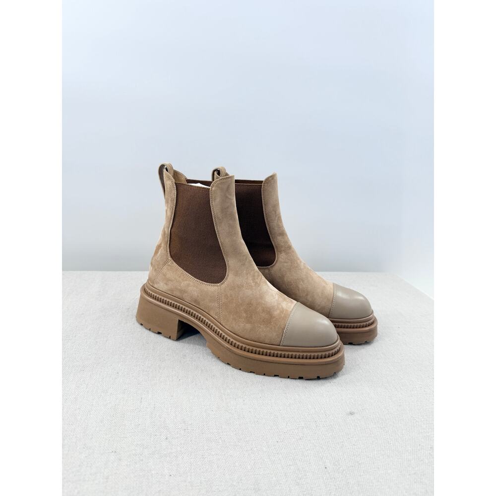 NWT Chanel Suede Calfskin & Lambskin Ankle Chelsea Boots Light Brown Women EU 38 - Picture 6 of 10